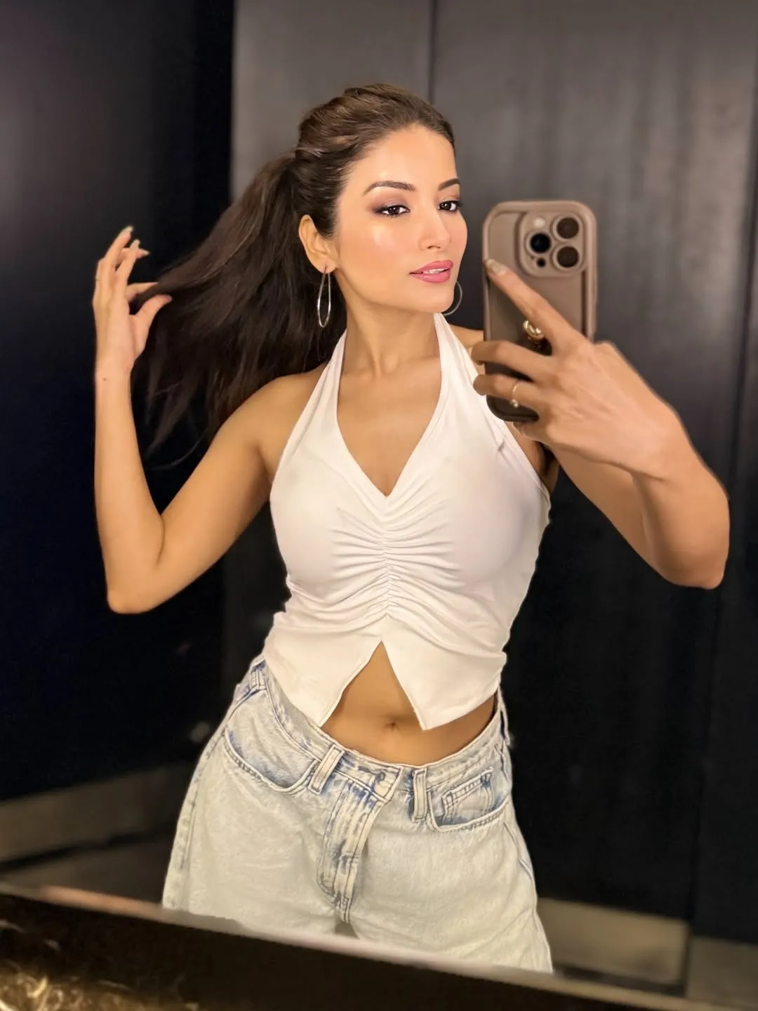 Aanya - Noida escort profile