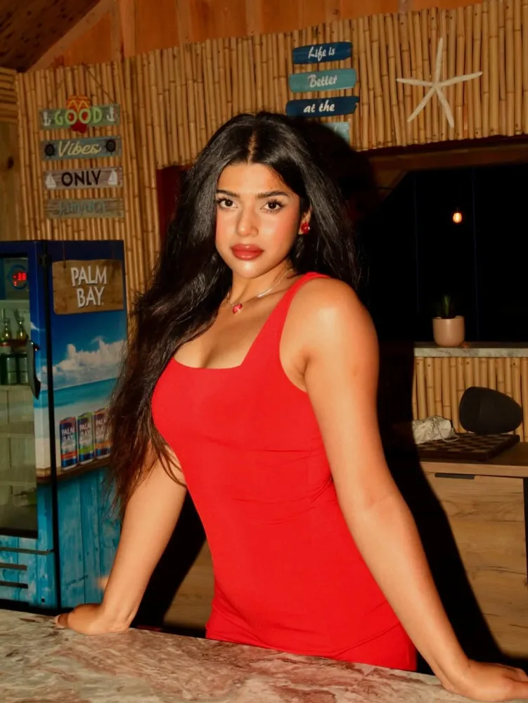 Alina - Noida escort profile