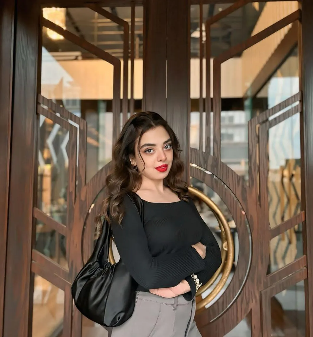 Tara - premium Russian escort