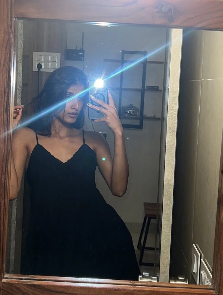 Zoya - Noida escort profile